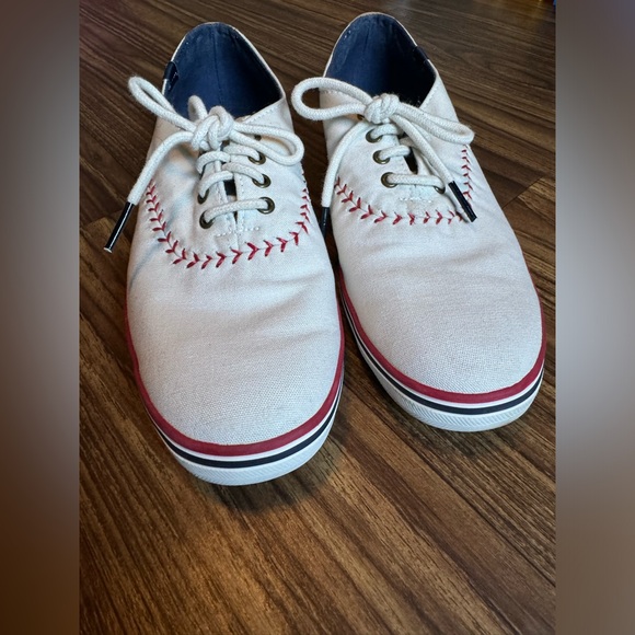 Keds Shoes - Keds White Baseball Print Lace Up Sneakers. Size 8.5